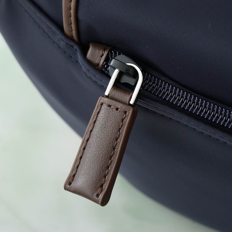 2VH176 18X15X5cm WP 8