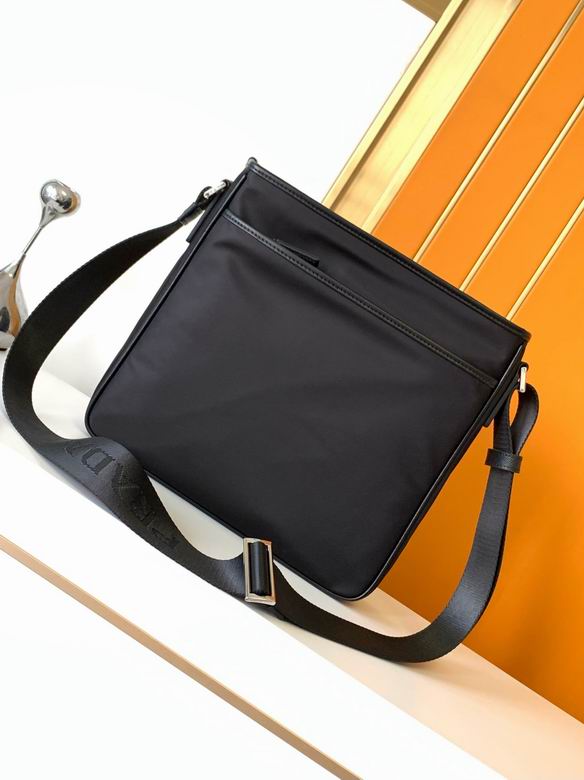 2VH797 26X27X6.5cm WP 2