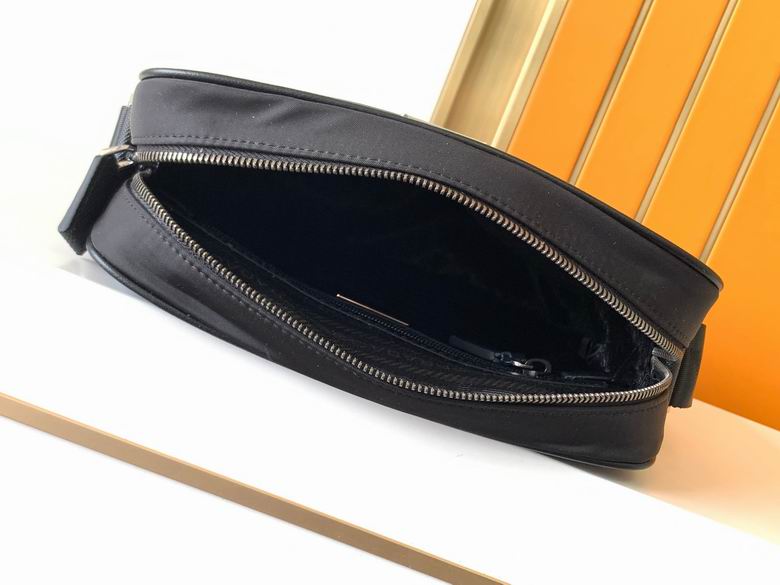 2VQ002 27X24.5X7cm WP 7