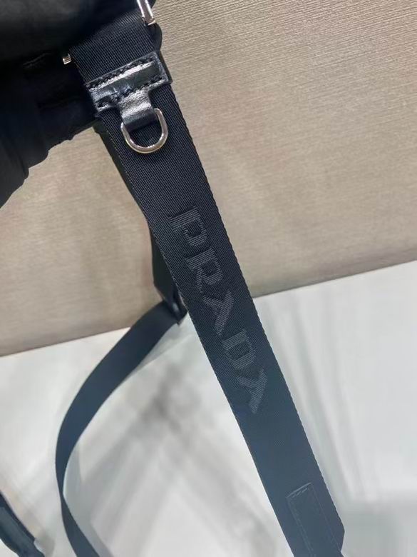 2ZH108 18X13X3cm WP 7