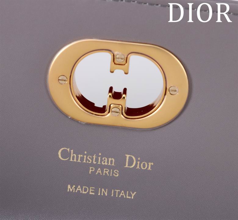 52218363 24X12X4cm HX 13色 107