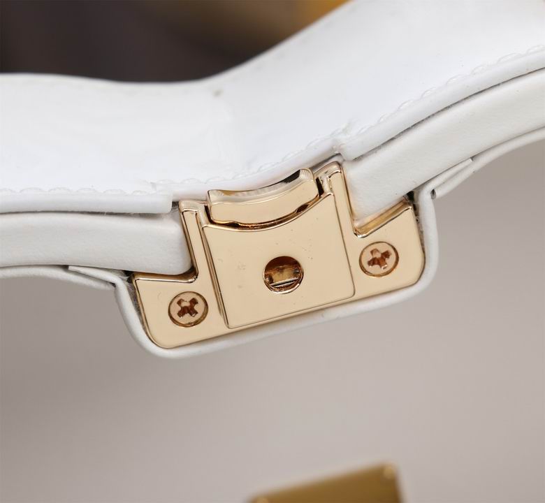 6405 20X15X6.5cm BG 17色 134