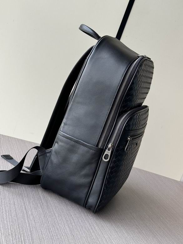 6768 30X43X18cm WP 3