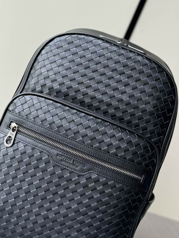 6768 30X43X18cm WP 4