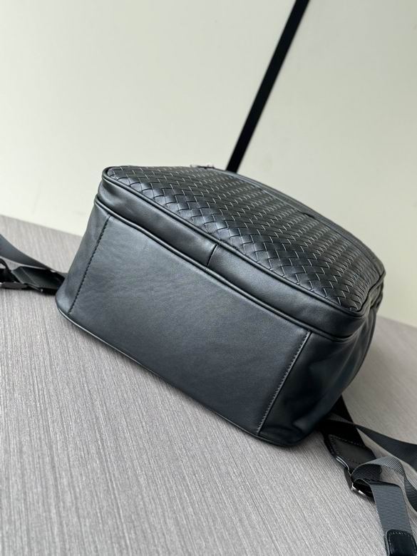 6768 30X43X18cm WP 6