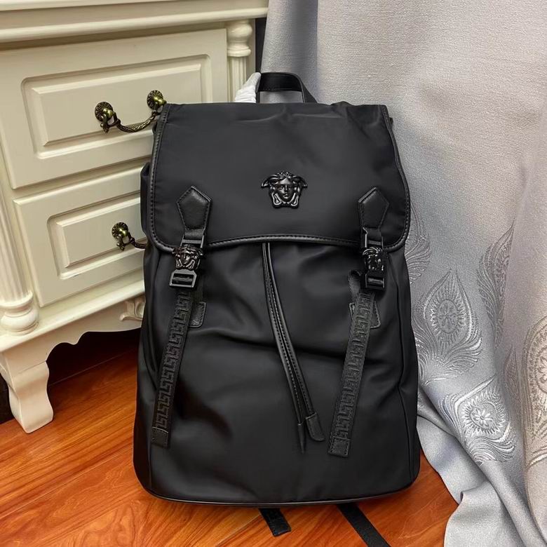 689-1 45X34X15cm WP 0