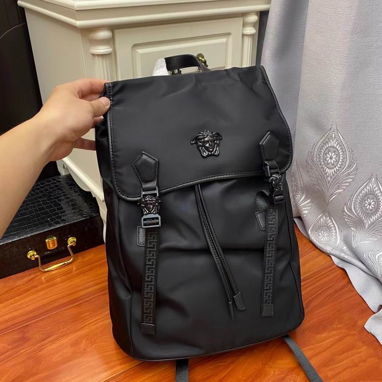 689-1 45X34X15cm WP 1