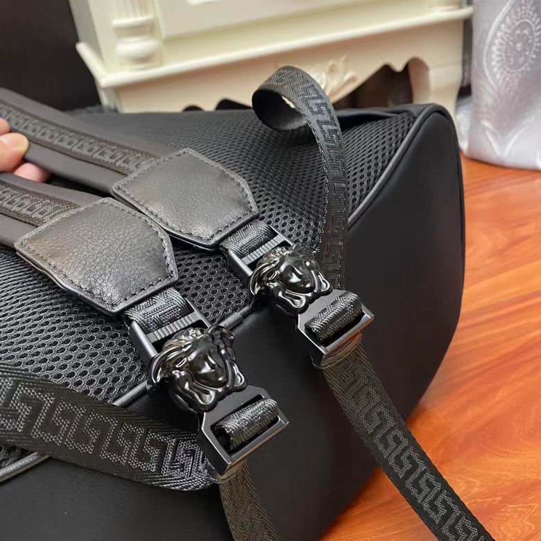 689-1 45X34X15cm WP 6