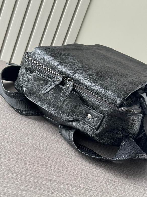 6890 42X30X13cm WP 5