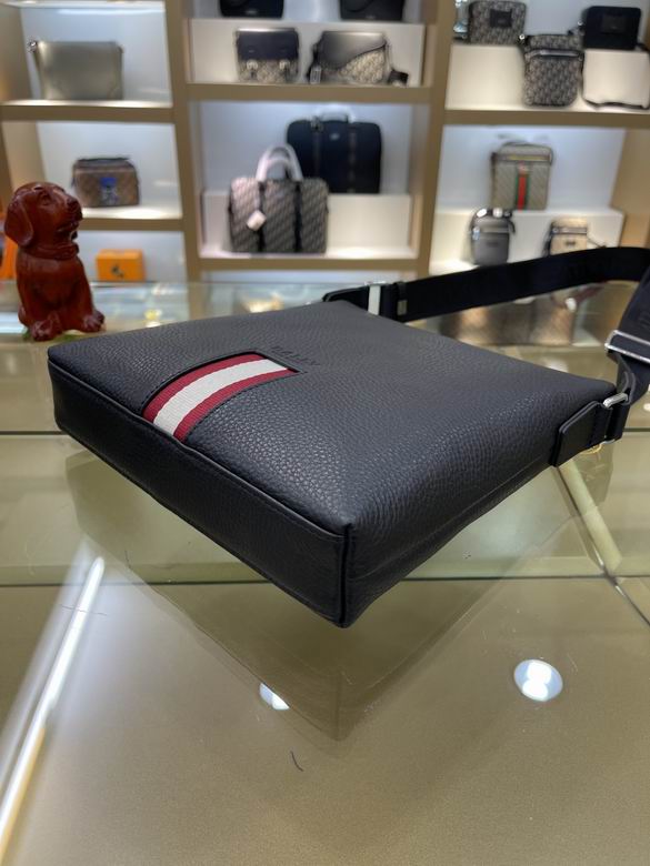 7008-4 25X27X6cm WP 3