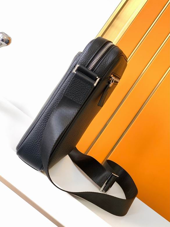 7040-4 27X25X6cm WP 1