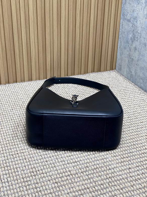 753837 30X31X13cm MT 2色 12