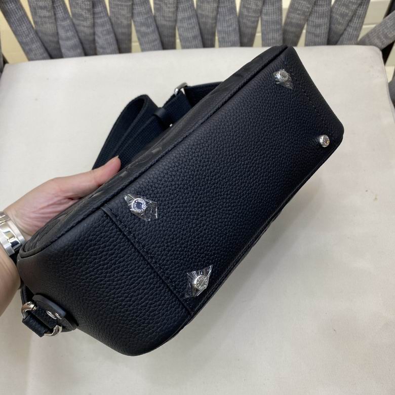 766946 26X17X9cm WP 4