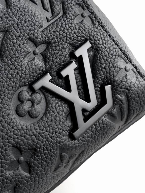 82369 30X40X13cm WP 4