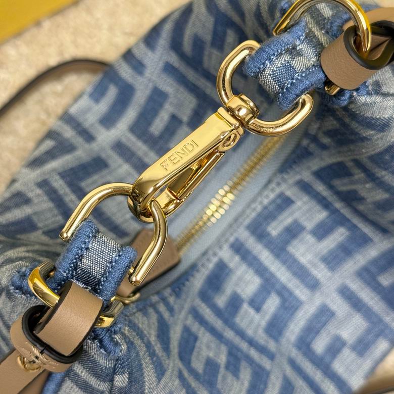 9911 20X13X7.5cm WP 3