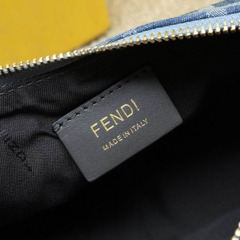 9911 20X13X7.5cm WP 7