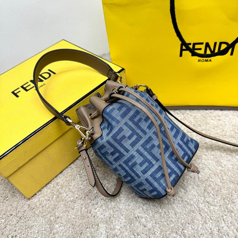 9913 12X18X10cm WP 1