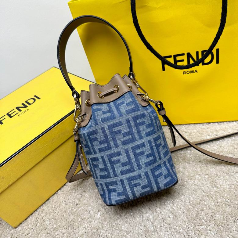 9913 12X18X10cm WP 2