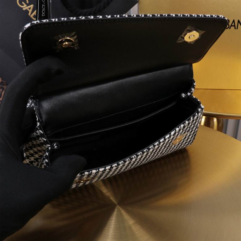 BB6111 11X18X6cm HX 17色 102