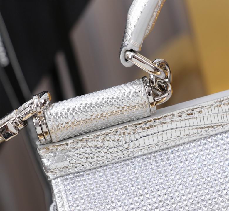 BB6111 11X18X6cm HX 17色 42