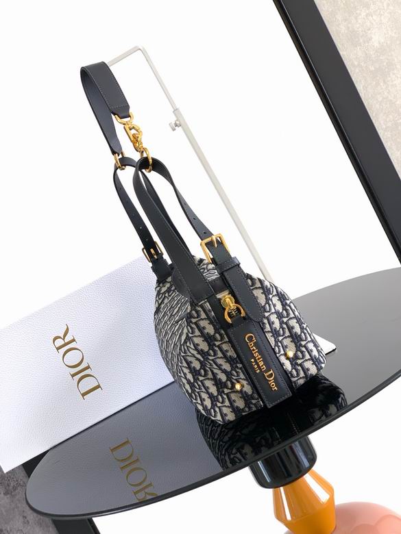 FIA-M2417UTZQ 33X16X15cm WP 1