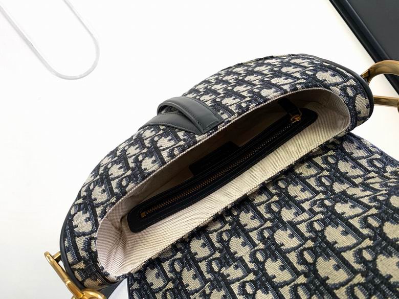 M0455 25.5X20X6.5cm WP 7