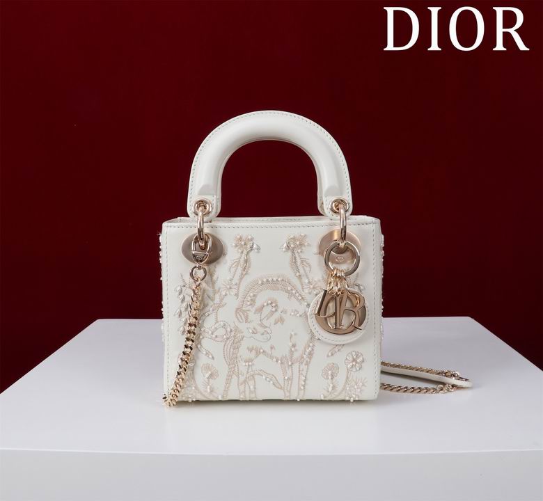 M050538 17X15X7cm HX 3