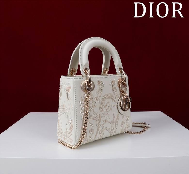 M050538 17X15X7cm HX 4