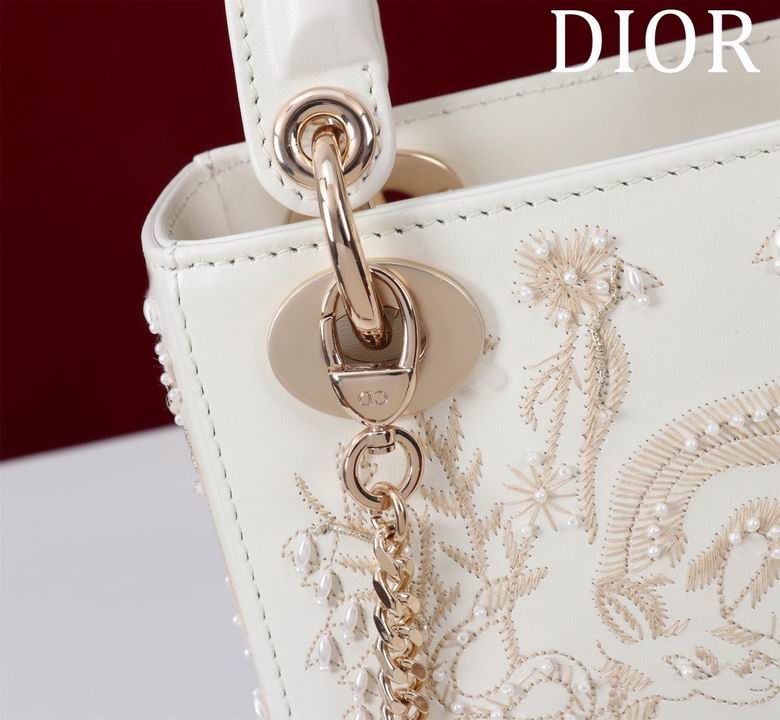 M050538 17X15X7cm HX 9