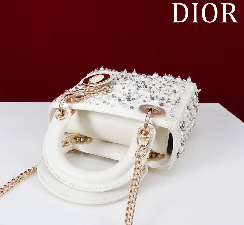 M0505811 17X15X7cm HX 4