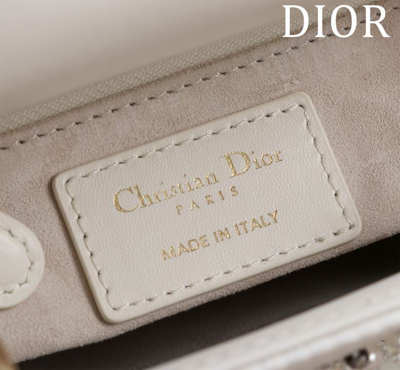 M0505811 17X15X7cm HX 7