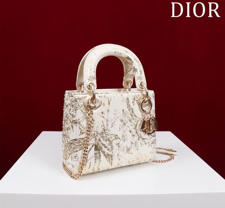 M050588 17X15X7cm HX 1