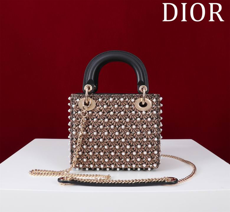 M050589 17X15X7cm HX 3