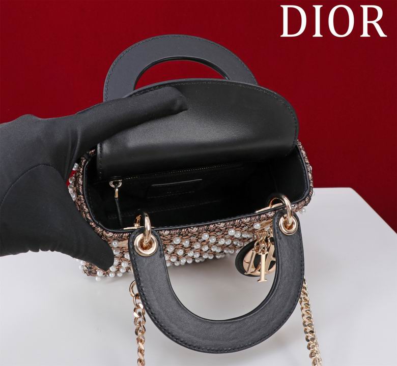 M050589 17X15X7cm HX 5