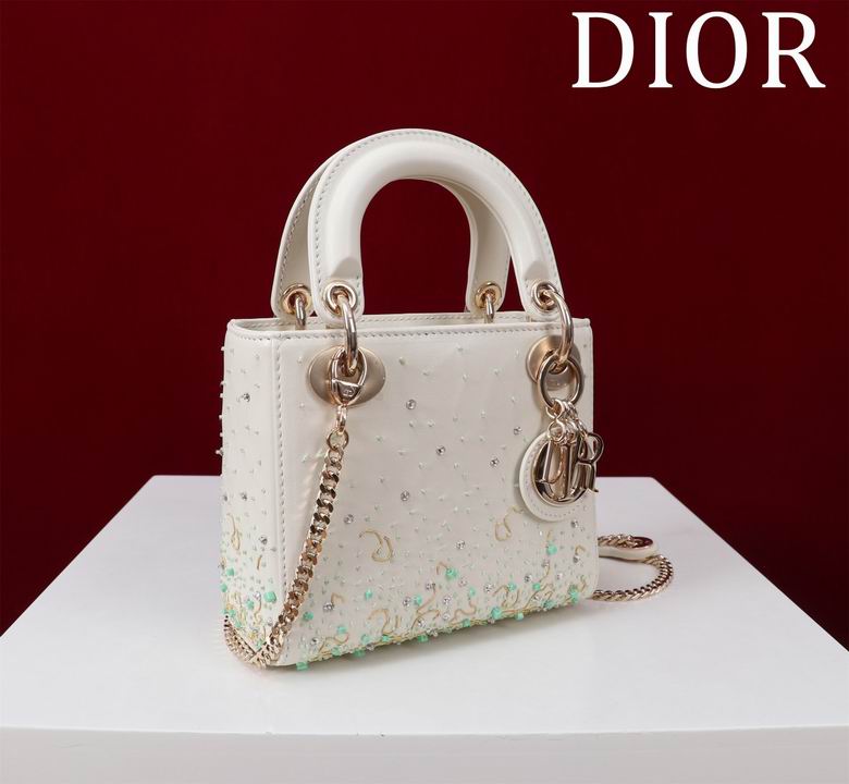 M05059 17X15X7cm HX 1