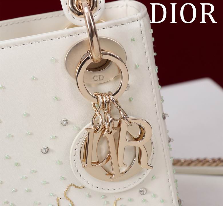 M05059 17X15X7cm HX 5