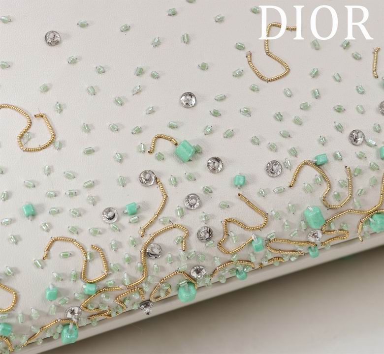 M05059 17X15X7cm HX 6