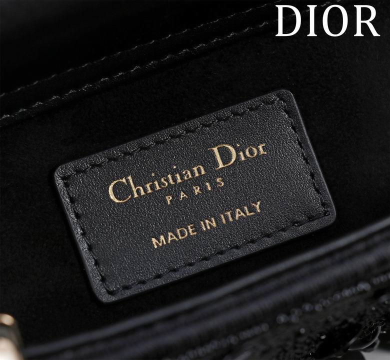 M0541841 22X12X6.5cm BG 6