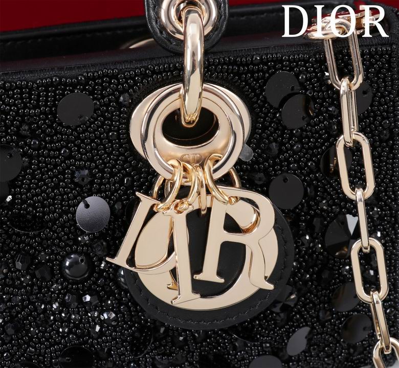 M0541841 22X12X6.5cm BG 7