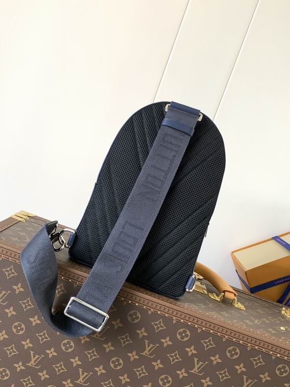 M11601 20X30X4cm WP 2