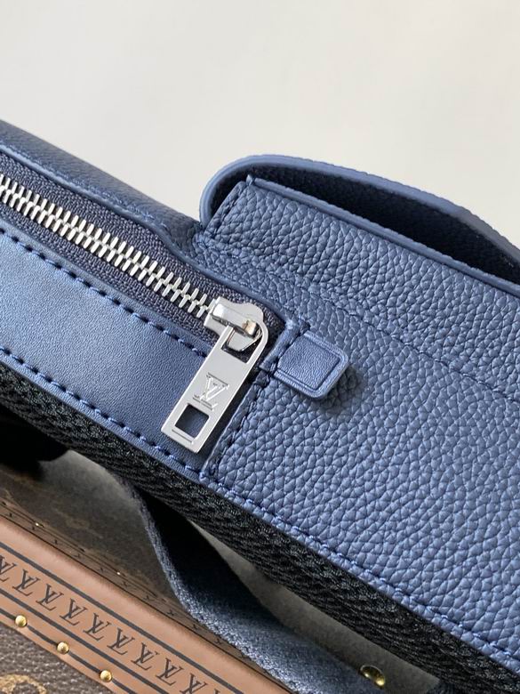 M11601 20X30X4cm WP 5