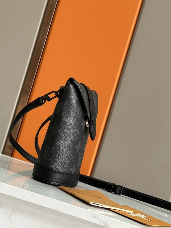 M11613 12.5X18X8.5cm WP 1