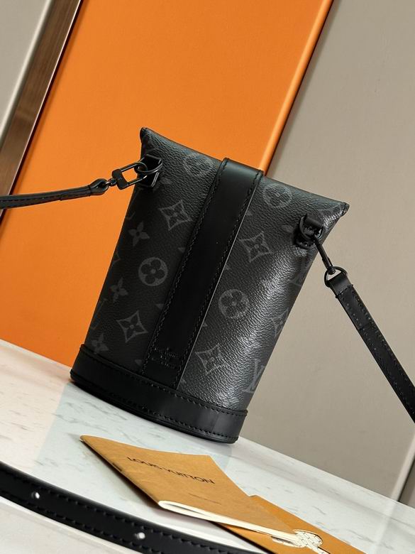 M11613 12.5X18X8.5cm WP 2