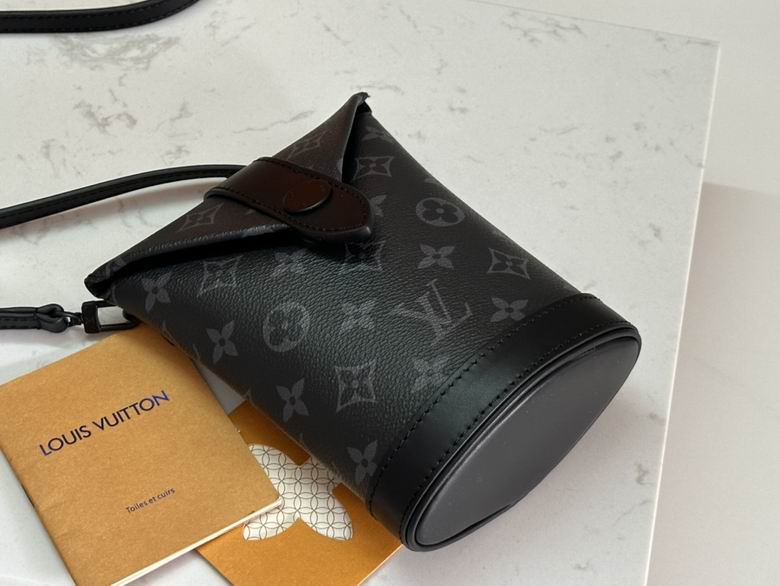 M11613 12.5X18X8.5cm WP 3