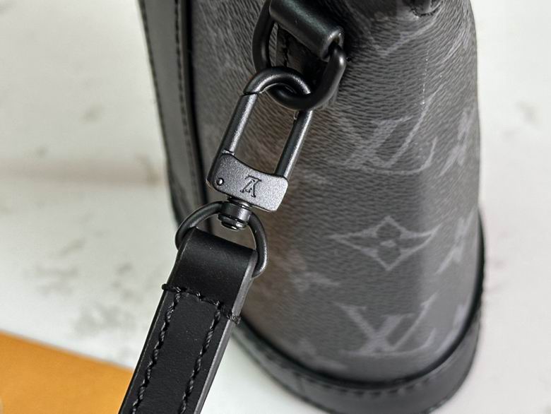 M11613 12.5X18X8.5cm WP 7