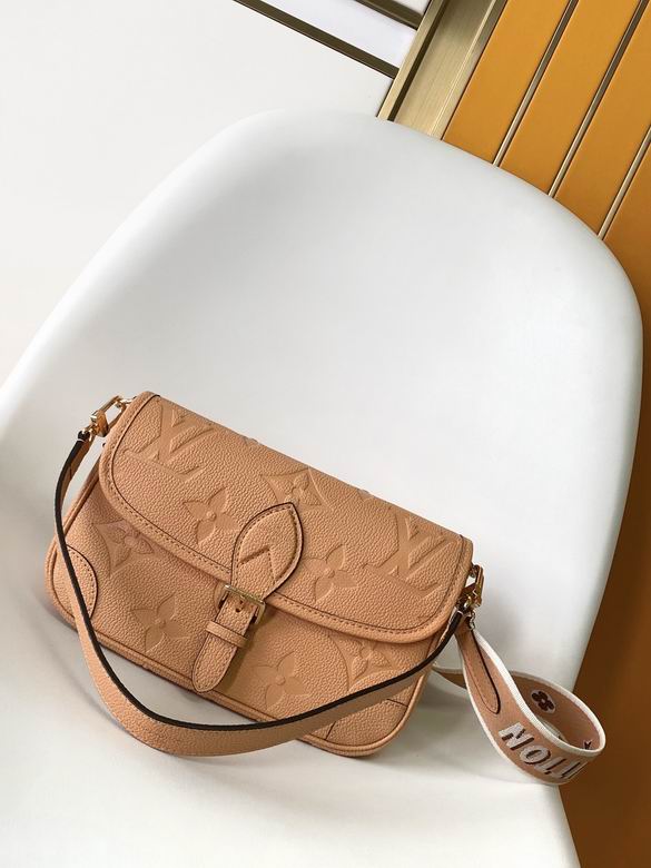 M11817 23X16X8.5cm WP 0