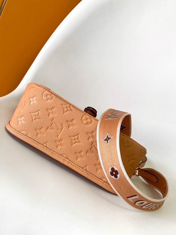 M11817 23X16X8.5cm WP 3