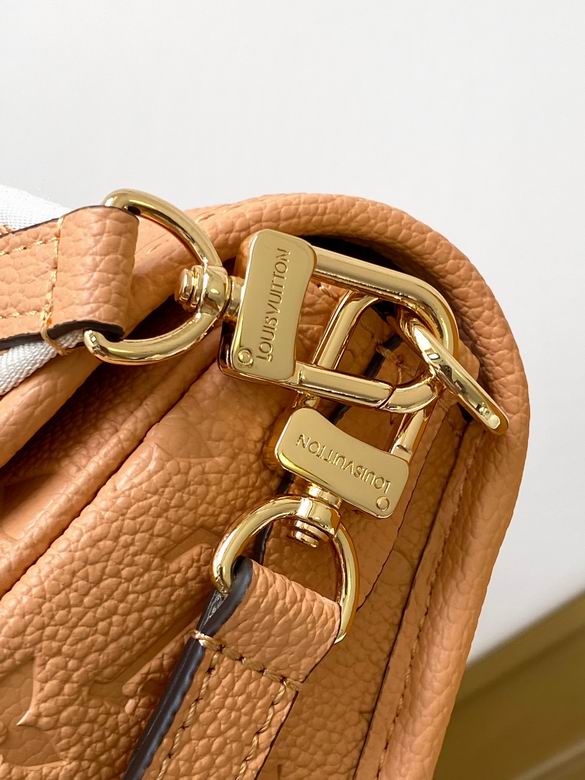 M11817 23X16X8.5cm WP 5