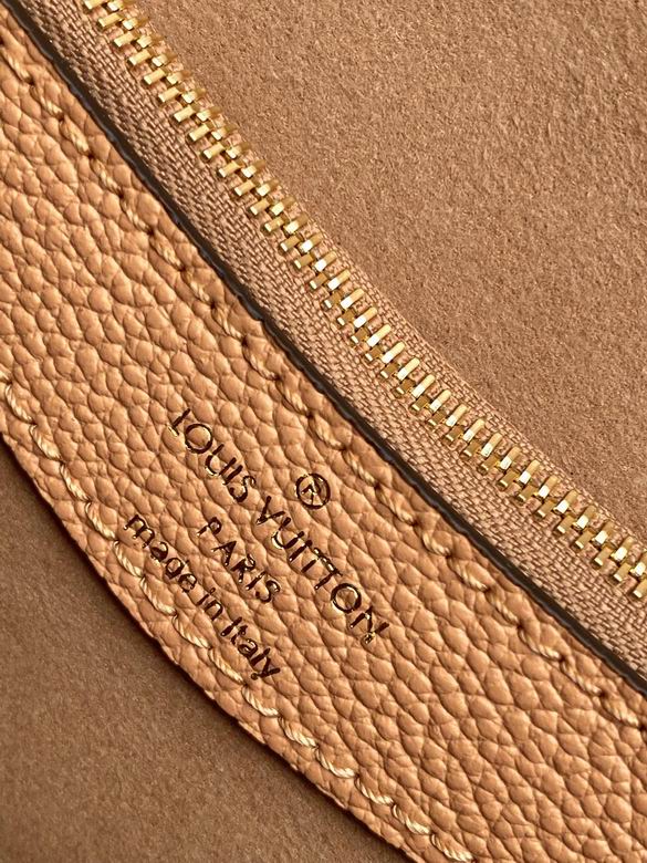 M11817 23X16X8.5cm WP 8