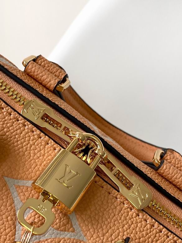 M12713 20.5X13.5X12cm WP 6